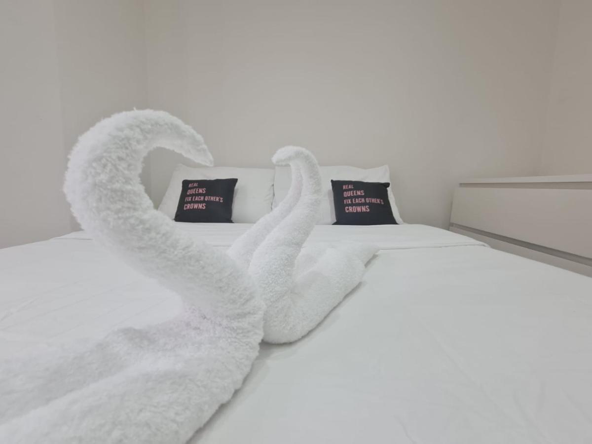 Mile End- Prime Location Hotel Лондон Екстериор снимка